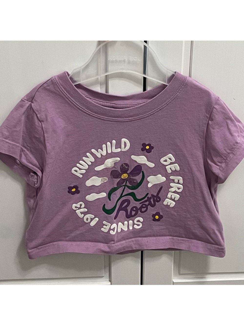 🩵4/$20 — Roots Kids' Organic Cotton Lavender Graphic Crop T-Shirt 5T - Picture 4 of 10